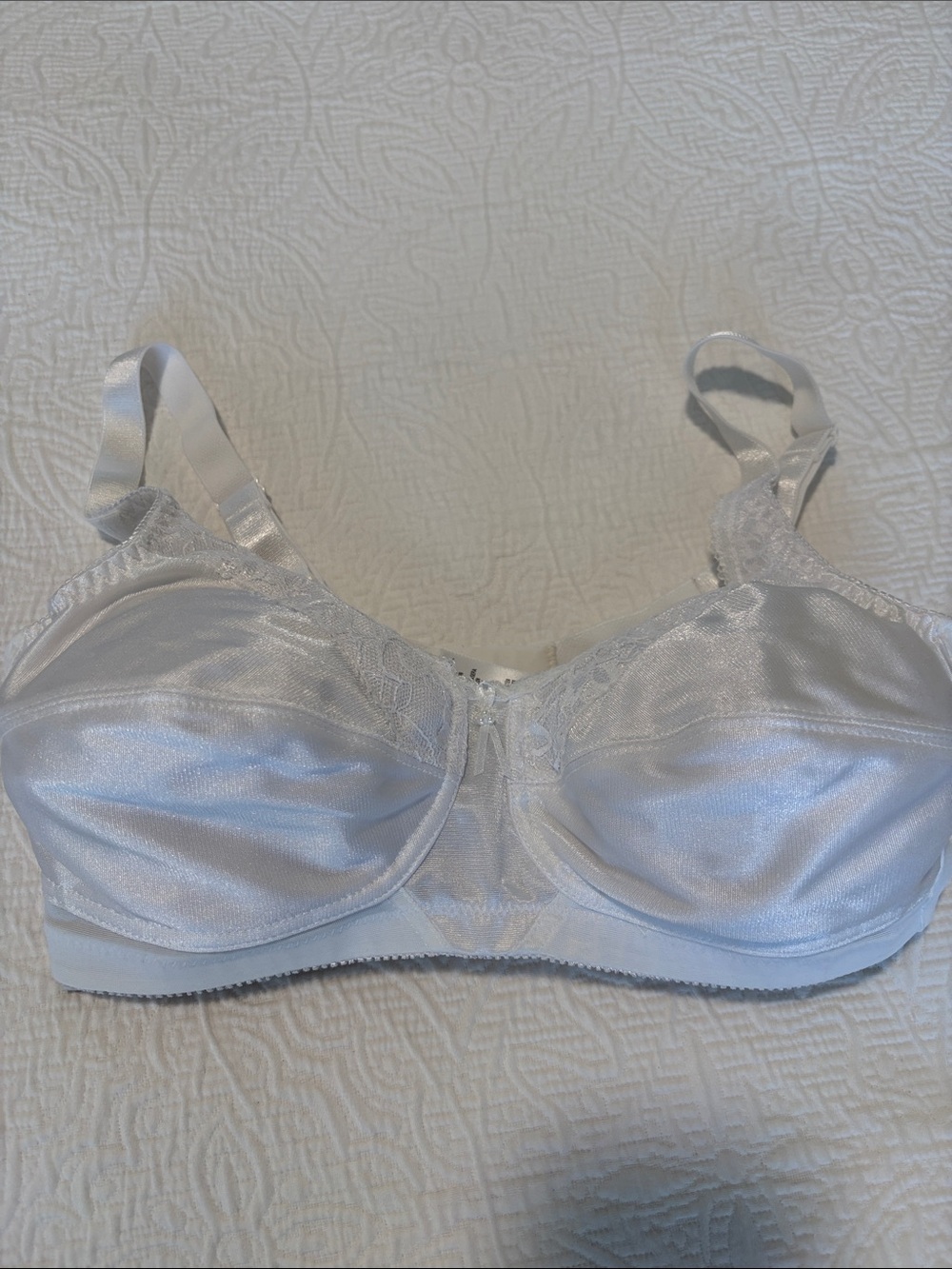 Trulife Barbara Lace Accent Softcup Mastectomy Bra (Style 210) – White, Size 36C